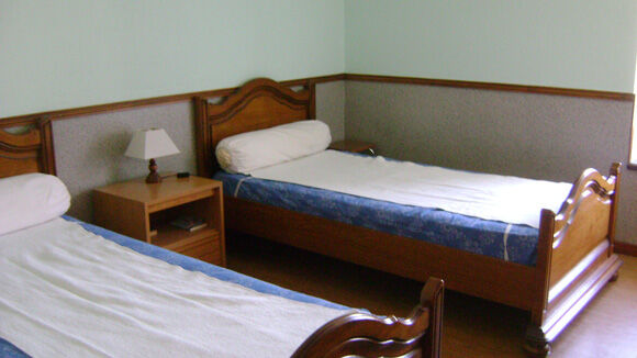 chambre2-trescazes-sazos-HautesPyrenees