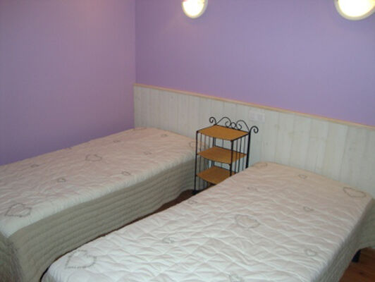 chambre2-vergeborderolle-esquiezesere-HautesPyrenees