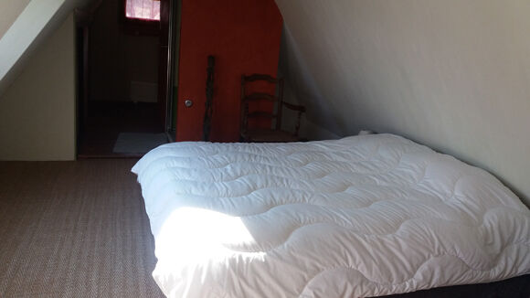 chambre2-burjouanne-saintsavin-HautesPyrenees