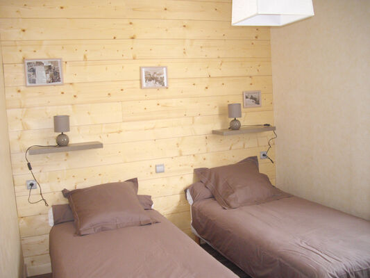 chambre2-castagne-grust-HautesPyrenees