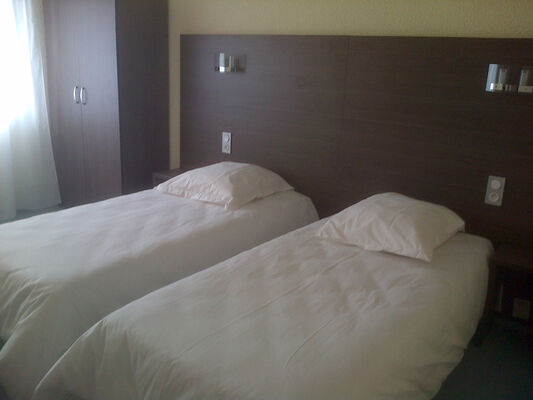 chambre2-clairevie-argelesgazost-HautesPyrenees