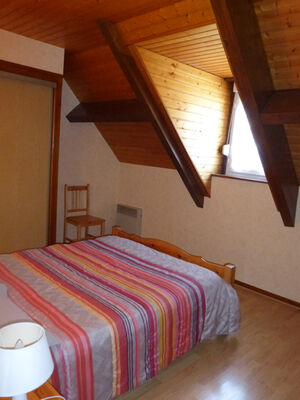 chambre2-gaye-esquiezesere-HautesPyrenees
