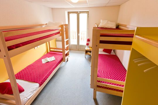 chambre2-hameaurollot-bareges-HautesPyrenees