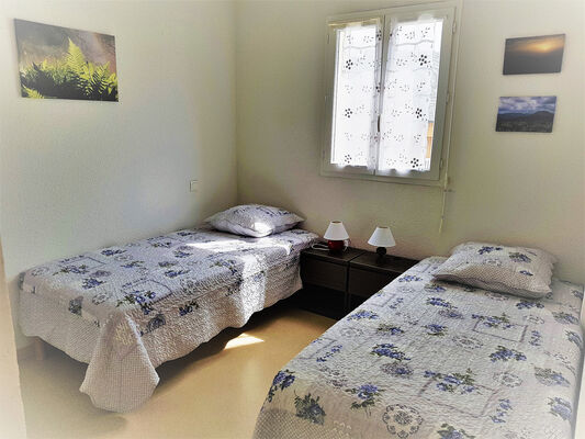 chambre2-lepine-argelesgazost-HautesPyrenees
