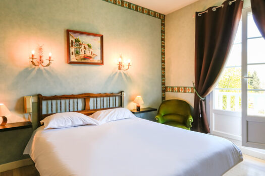 chambre2-lescimes-argelesgazost-HautesPyrenees