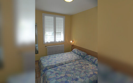 chambre2-llodra-argelesgazost-HautesPyrenees