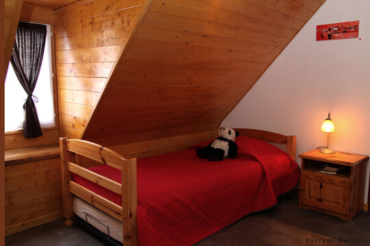 chambre2-nobecourt-arrasenlavedan-HautesPyrenees