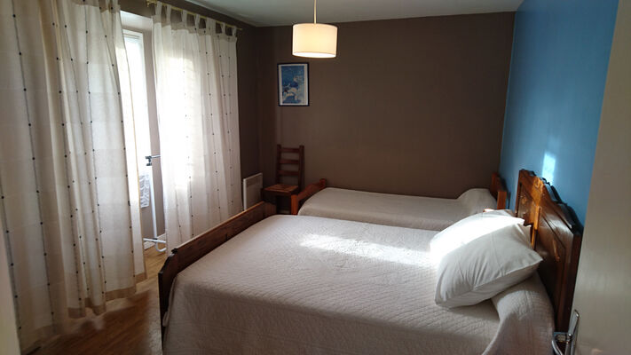 chambre2-noguez-ouzous-HautesPyrenees
