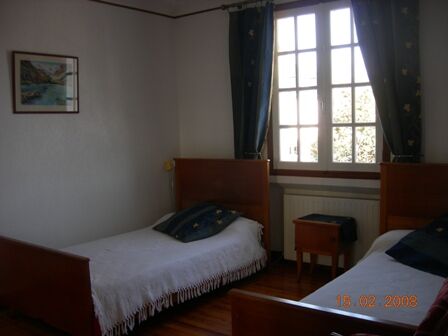 chambre3-claverie-saintsavin-HautesPyrenees