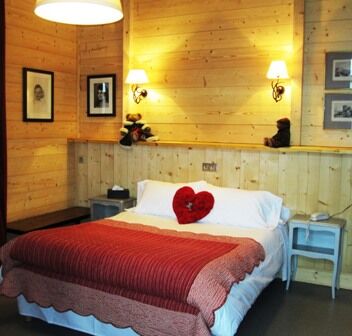 chambre3-hotelArrieulat-argelesgazost-HautesPyrenees