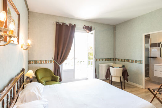 chambre3-lescimes-argelesgazost-HautesPyrenees