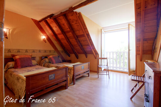 chambre3-sarthe-pierrefittenestalas-HautesPyrenees