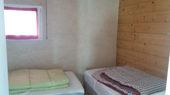 chambre4-burjouanne-saintsavin-HautesPyrenees