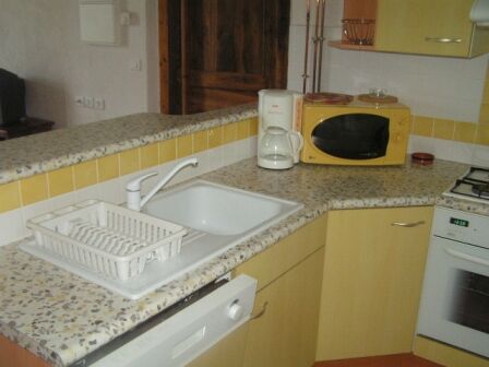 cuisine-vignesmarc4-laubalagnas-HautesPyrenees