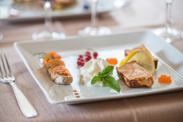 detailsassiette2-cabaliros-arcizansavant-HautesPyrenees