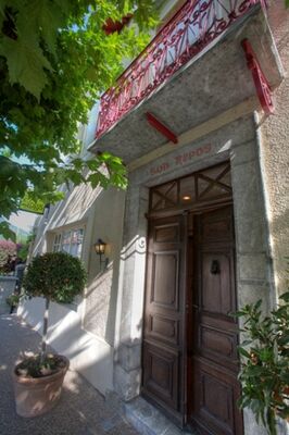 entrée3-hotelbonrepos-jarno-argelesgazost-HautesPyrenees.jpg