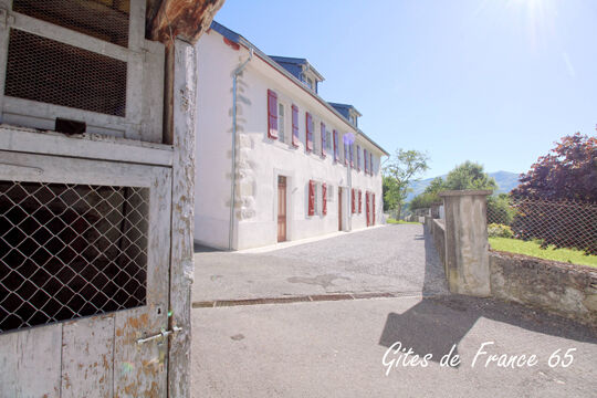 entreeexterieure-sarthe-arrasenlavedan-HautesPyrenees