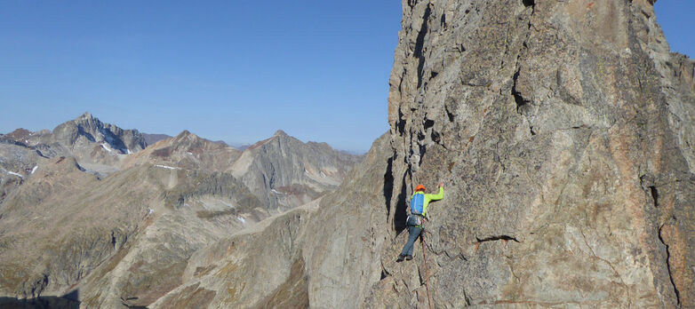 escalade©bureaudesguidesluz