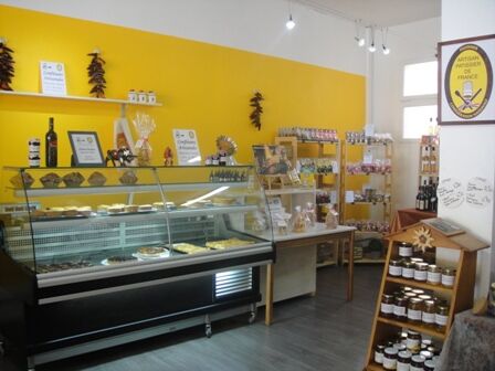 interieur-lesgourmandisesdespyrenees-argelesgazost-HautesPyrenees