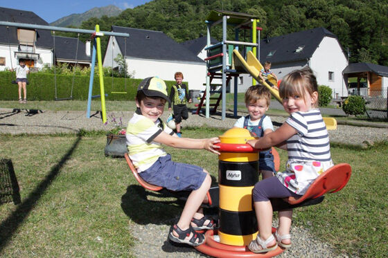 jeuxenfants-lebergons-esterre-HautesPyrenees
