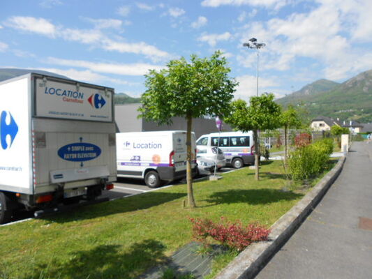 parking4carrefourmarket-argelesgazost-HautesPyrenees.jpg