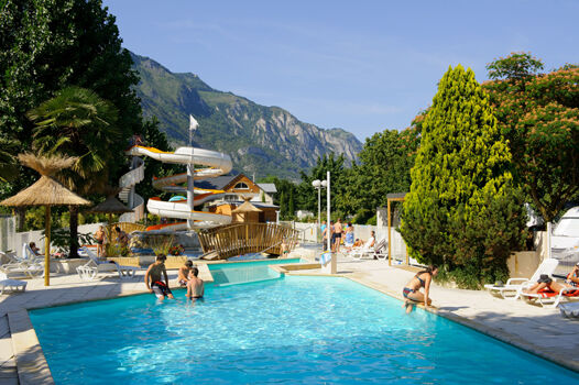 piscine-labergerie-ayzacost-HautesPyrenees