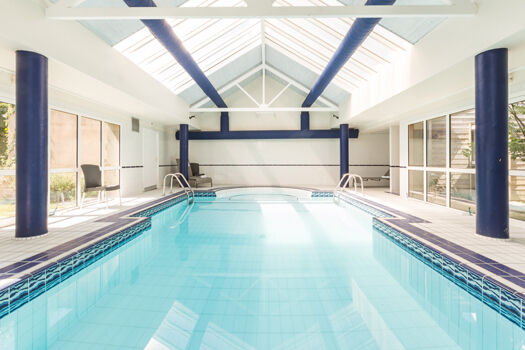 piscinecouverte2-lescimes-argelesgazost-HautesPyrenees