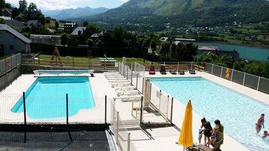 piscines2-campingdulac-arcizansavant-HautesPyrenees