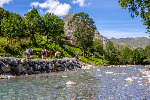 riviere-pyrenevasion-sazos-HautesPyrenees