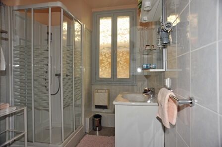 salledebain-appartementboyrie-argelesgazost-HautesPyrenees