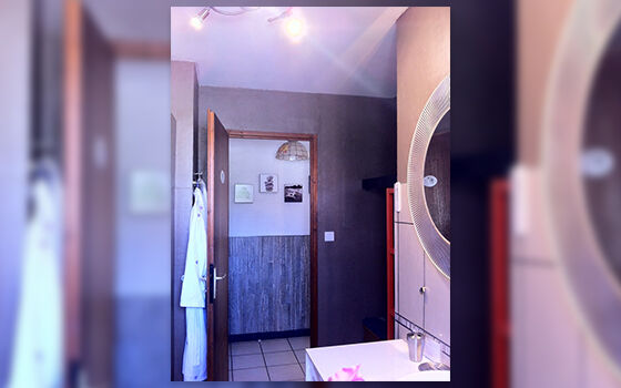 salledebain2-blanc-argelesgazost-HautesPyrenees