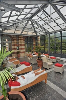 salledereposetablissementthermal-argelesgazost-hautesPyrenees