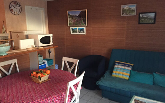 salon-cossard-argelesgazost-HautesPyrenees