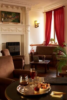 salon-grandhoteldefrance-pierrefittenestalas-HautesPyrenees- christinecayre.jpg
