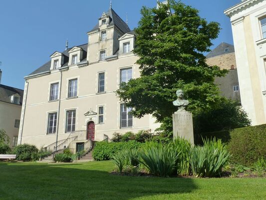PCU-musee-d-art-et-d-histoire-chateau-gontier-5