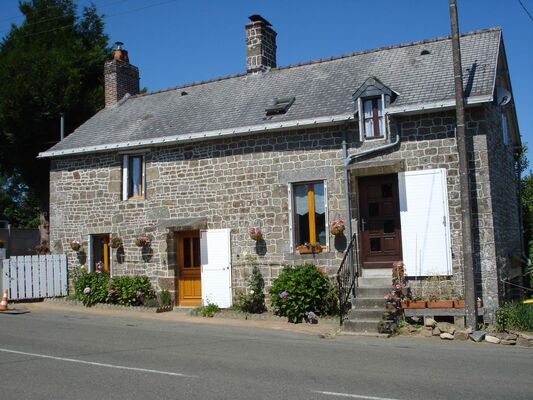 gite-la-maison-fleurie-saint-mars-sur-colmont-53300