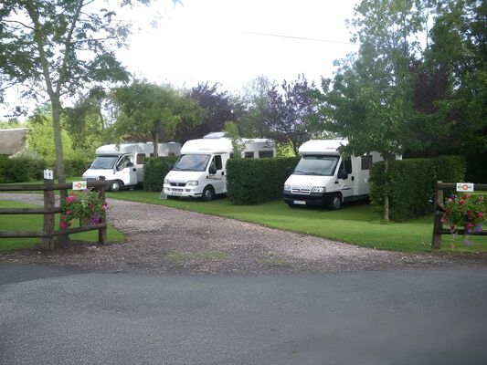 Aire de camping car Privée à SAINT-GERMAIN-DE-MONTGOMMERY
