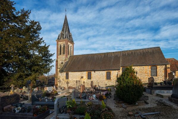 ÉGLISE NOTRE-DAME - MONTVIETTE Extérieur