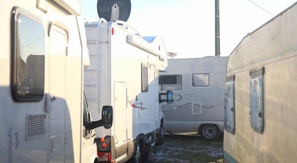 thumbnail-campingscarpxhere-7