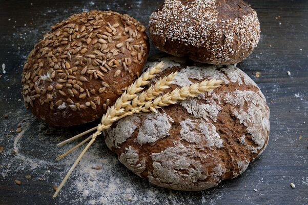 bread-photo-1509440159596-0249088772ff