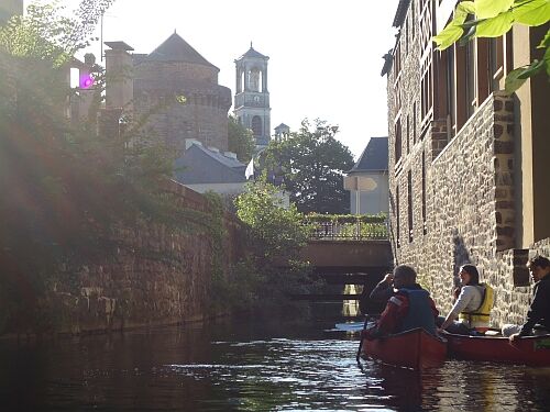 Visite guidée de Montfort-sur-Meu en canoë