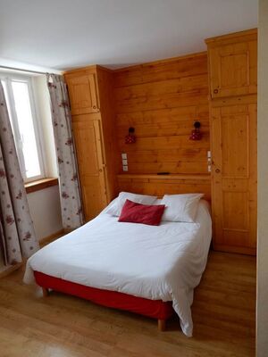 hôtel le petit montagnard à ax les thermes