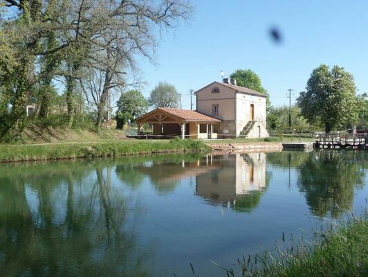 Chez Gabriel Resto-guinguette - restaurant Lacourt-Saint-Pierre
