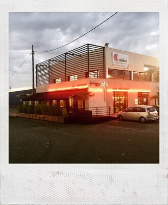 Les garçons de café