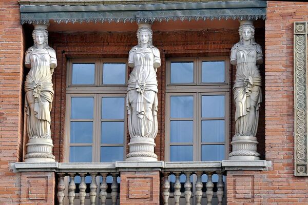Hôtel des Cariatides Montauban