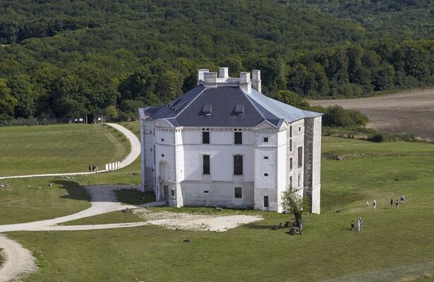 château de Maulnes