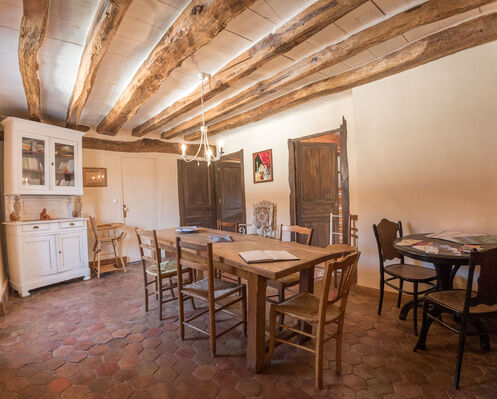 pièce à vivre commune aux chambres