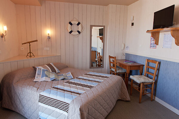 chambre-hotel-les-voygeurs-ile-yeu-631