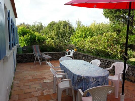 terrasse-arriere-vue-jardin-nv-formatjpg-129326