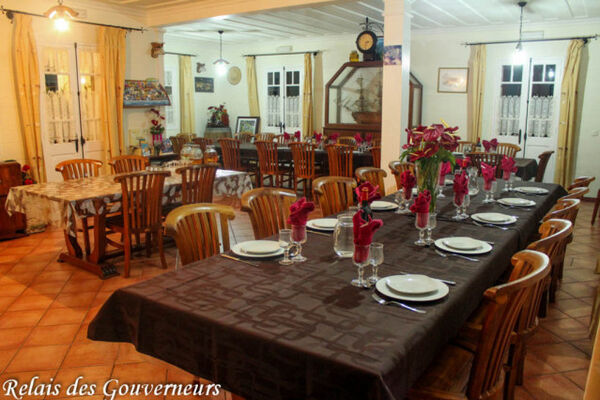 Relais des Gouverneurs (Le)